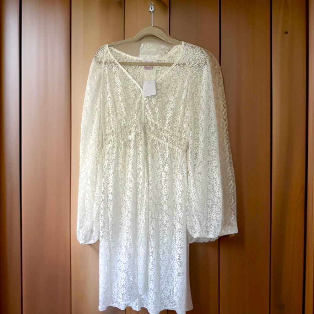 New White Lace Beach Kimono/Resortwear Size Large